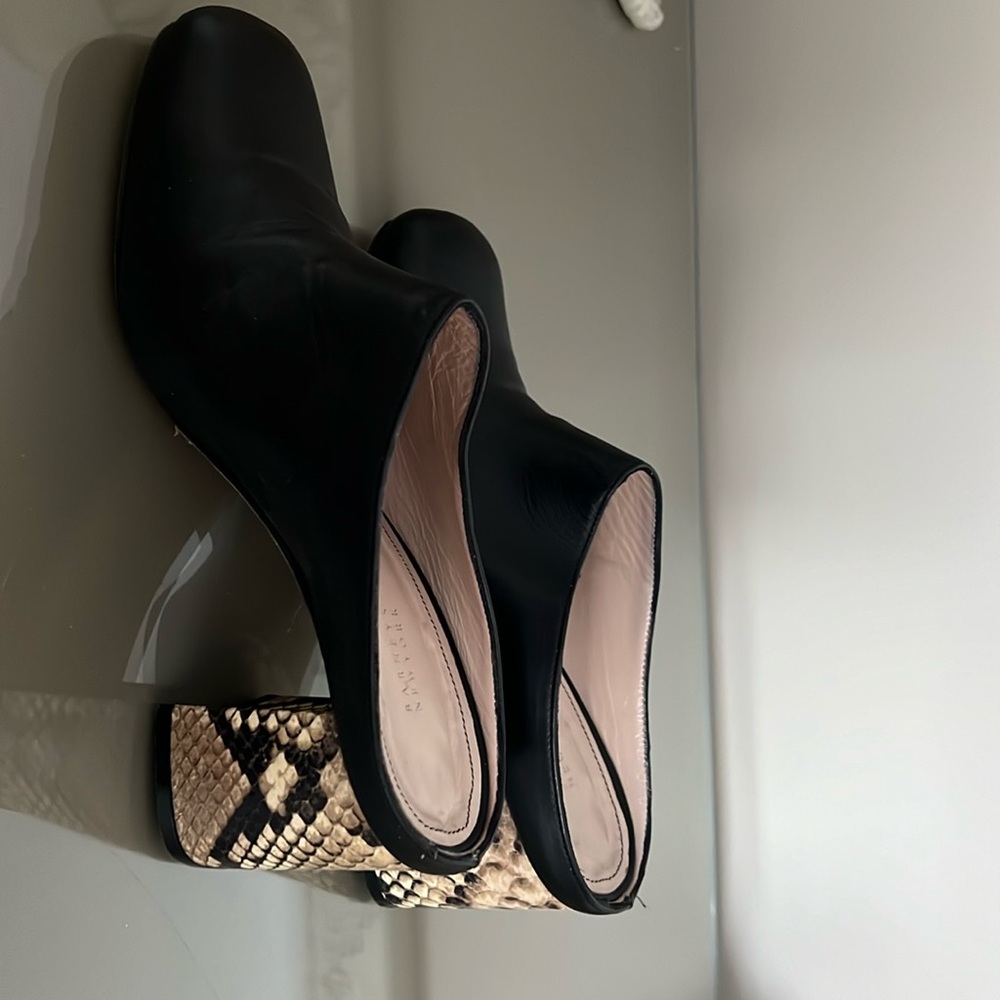 Barney’s NY,Vero Cuoio stylish mules